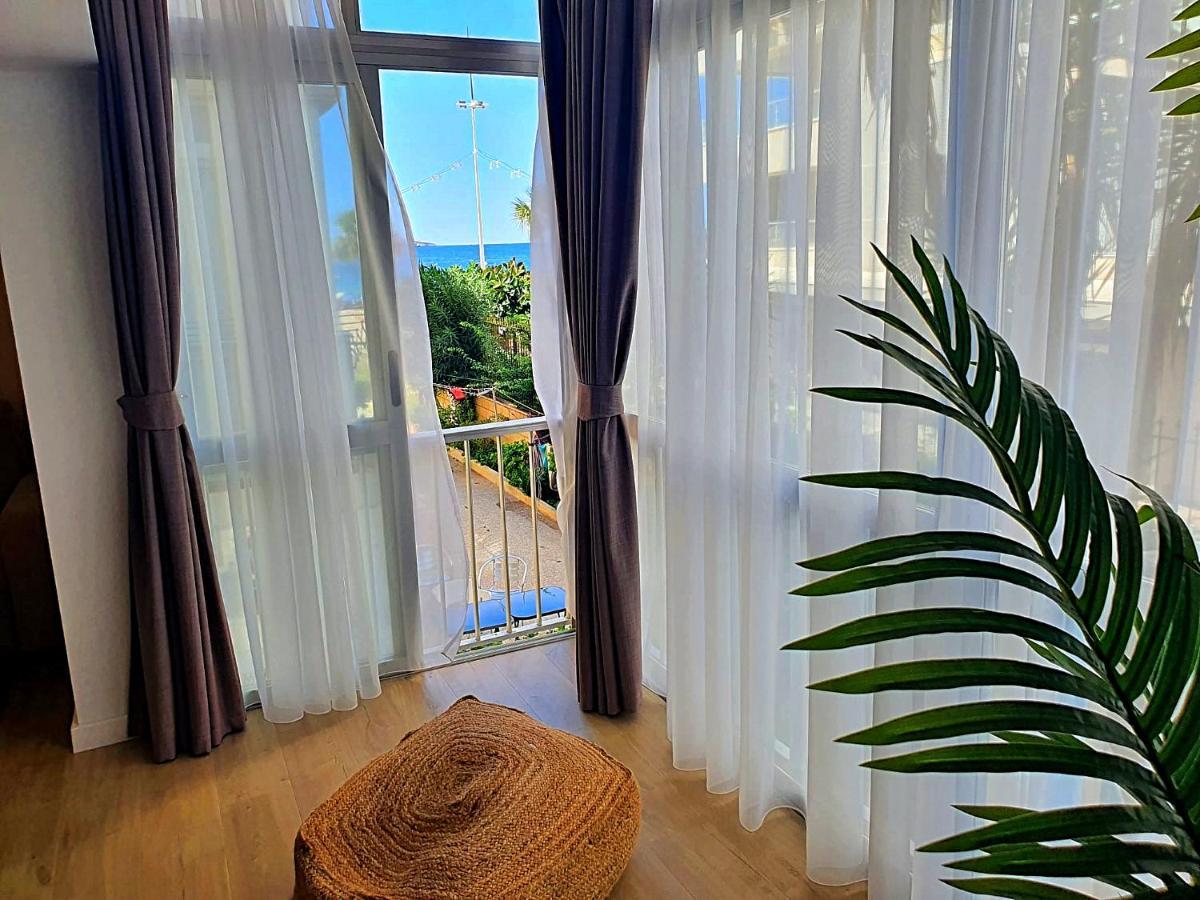 Apartment First Line Beautiful Two Bedrooms *
