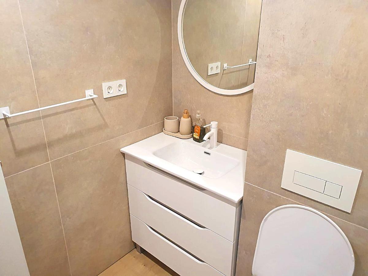 Apartment First Line Beautiful Two Bedrooms Benidorm